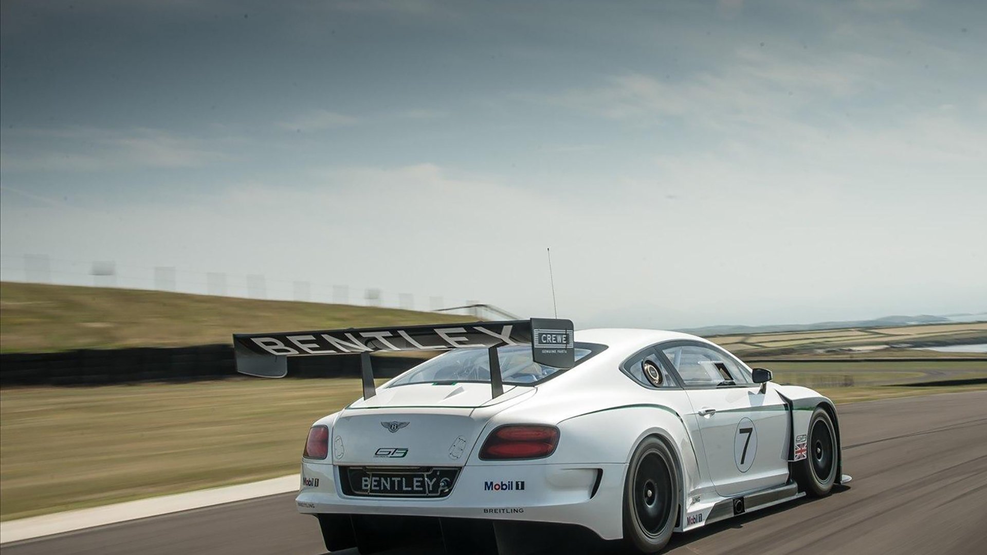 篮球题材影视作品开机通过影像传播篮球拼搏精神，篮球体裁的电影