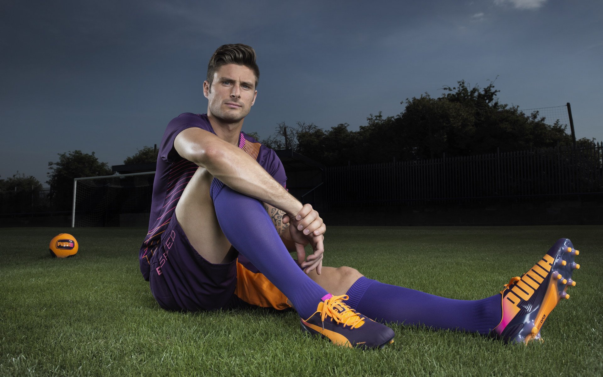 阿伦·斯密斯：凭借灵活的半场控制与视野，提升全黑队进攻效率